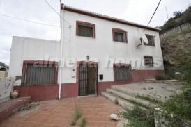 Casa Cruces: Maison de ville a vendre en Zurgena, Almeria