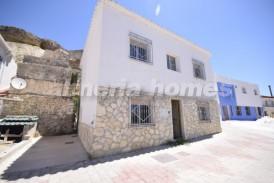 Casa Noventa: Town House for sale in Partaloa, Almeria