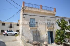 Casa Ermita : Maison de ville a vendre en Arboleas, Almeria