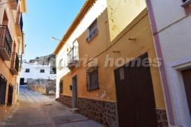 Casa Piqui: Stadswoning te koop in Purchena, Almeria