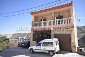 Casa Bella: Town House for sale in Arboleas, Almeria