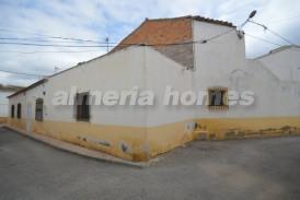 Casa Pan: Village House for sale in Albox, Almeria