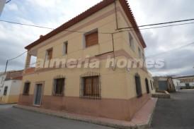Casa de la Torre : Dorpshuis te koop in Albox, Almeria