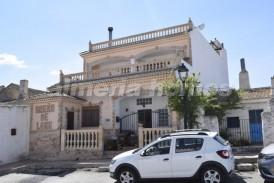 Casa Especial: Casa de Pueblo en venta en Chirivel, Almeria