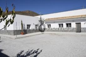 Villa Esperanza: Villa en venta en Oria, Almeria
