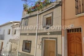 Casa Firecracker: Casa de Pueblo en venta en Purchena, Almeria