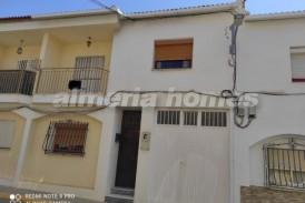 Casa Carrubo: Dorpshuis te koop in Cela, Almeria