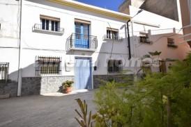 Casa Huesito: Casa Adosado en venta en Purchena, Almeria