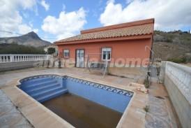 Villa Daisy: Villa en venta en Albox, Almeria