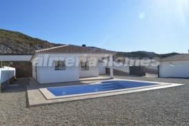 Villa Venus: Villa en venta en Arboleas, Almeria