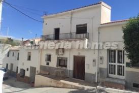 Village House Can Can : Dorpshuis te koop in Lucar, Almeria