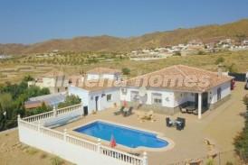 Villa Summer: Villa en venta en Arboleas, Almeria