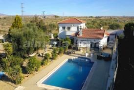 Villa Piedra: Villa a vendre en Partaloa, Almeria
