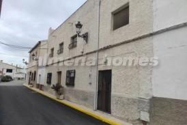 Casa Lunares: Village House for sale in Armuna de Almanzora, Almeria