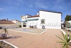 Villa Mint: Villa en venta en Arboleas, Almeria