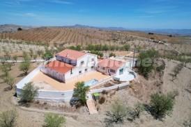 Cortijo Crisantemo: Country House for sale in Albox, Almeria