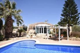Villa Paradise: Villa te koop in Arboleas, Almeria