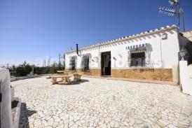 Cortijo Valero: Landhuis te koop in Albox, Almeria