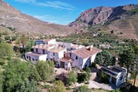 Cortijo del Puente: Maison de campagne a vendre en Oria, Almeria