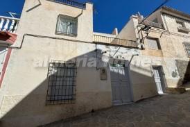 Casa Hibiscus: Casa de Pueblo en venta en Sufli, Almeria