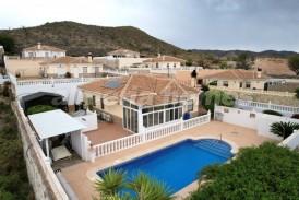 Villa Refugio: Villa en venta en Arboleas, Almeria