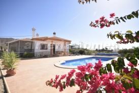 Villa Delilah: Villa en venta en Arboleas, Almeria