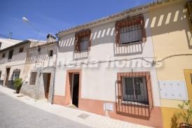 Casa Elvira: Casa Adosado en venta en Oria, Almeria